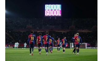 Un equipo de fútbol debe confiar en la cooperación sincera y el esfuerzo conjunto de 11 jugadores en el campo