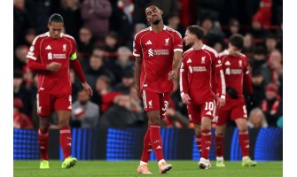 Sea testigo de cómo la camiseta del PSV Eindhoven destrozó la última pizca de dignidad del Liverpool.