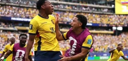 En ese momento de cambio de rumbo, las camisetas azules, amarillas y rojas volvieron a ser símbolos de honor.