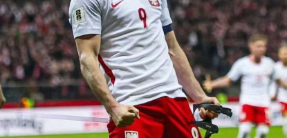 Lewandowski carga con el sueño mundialista de Polonia